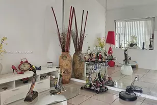 8805 NW 113th St, Hialeah Gardens, FL 33018 - Photo 4