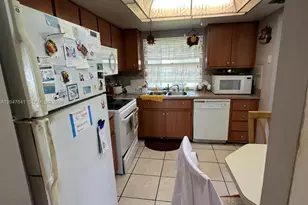3207 SE 1st Pl, Cape Coral, FL 33904 - Photo 12