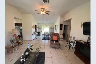 3207 SE 1st Pl, Cape Coral, FL 33904 - Photo 10