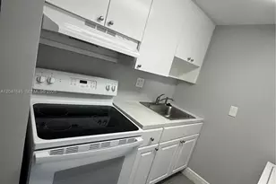 1933 SW 7th St, Miami, FL 33135 - Photo 18