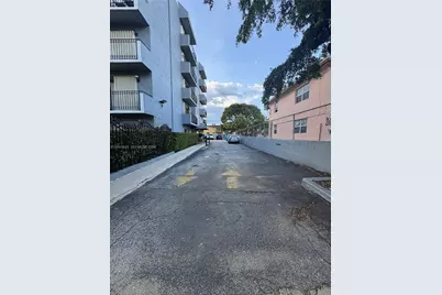 1933 SW 7th St #504, Miami, FL 33135 - Photo 4
