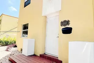 1040 Lenox Ave., Miami Beach, FL 33139 - Photo 16