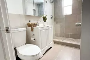 1040 Lenox Ave., Miami Beach, FL 33139 - Photo 12