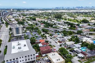 525 E 24th St, Hialeah, FL 33013 - Photo 4