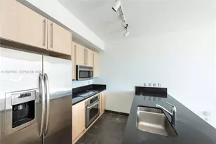 79 SW 12th St, Miami, FL 33130 - Photo 6