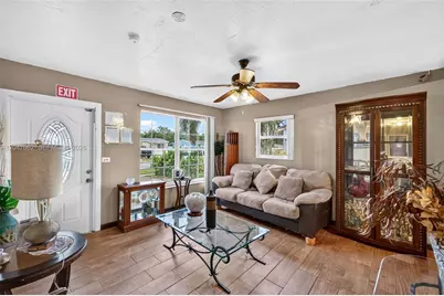 721 N 69th Ave, Hollywood, FL 33024 - Photo 18