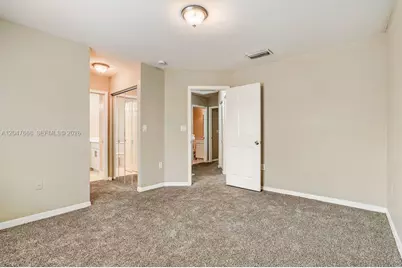 2296 NW 170th Ave, Pembroke Pines, FL 33028 - Photo 6
