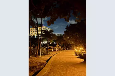 345 Ocean Dr #525, Miami Beach, FL 33139 - Photo 24