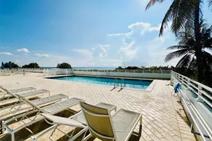 345 Ocean Dr, Miami Beach, FL 33139 - Photo 14