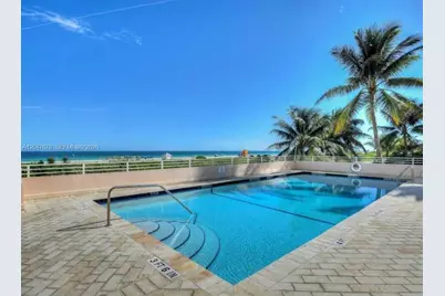 345 Ocean Dr #525, Miami Beach, FL 33139 - Photo 10