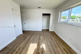 7612 Plantation Blvd, Miramar, FL 33023 - Photo 10
