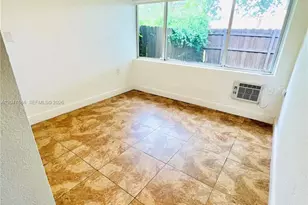 410 Pinecrest Dr, Miami Springs, FL 33166 - Photo 6