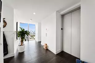 1100 Biscayne Blvd, Miami, FL 33132 - Photo 2