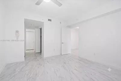 488 NE 18th St #1806, Miami, FL 33132 - Photo 18