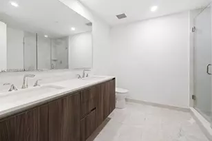 488 NE 18th St, Miami, FL 33132 - Photo 16