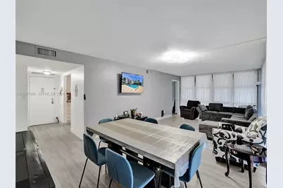 800 Parkview Dr #131, Hallandale Beach, FL 33009 - Photo 6