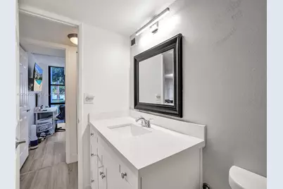 800 Parkview Dr #131, Hallandale Beach, FL 33009 - Photo 22