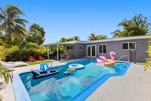 1240 NE 159th St, North Miami Beach, FL 33162 - Photo 18