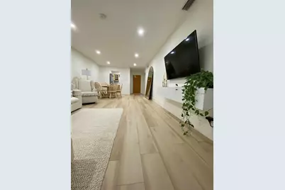 1200 Tallwood Ave #302, Hollywood, FL 33021 - Photo 4