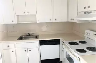 1595 NE 135th St, North Miami, FL 33161 - Photo 10