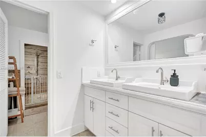 22421 SW 184th Ave, Miami, FL 33170 - Photo 12