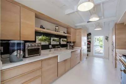 330 Gulf Rd, Key Biscayne, FL 33149 - Photo 22