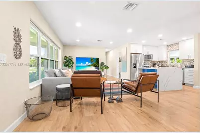 190 NE 21st St, Boca Raton, FL 33431 - Photo 16