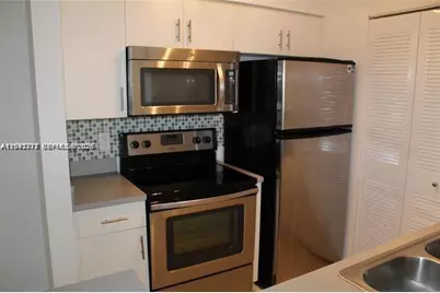 1247 SW 46th Ave #1308, Pompano Beach, FL 33069 - Photo 2