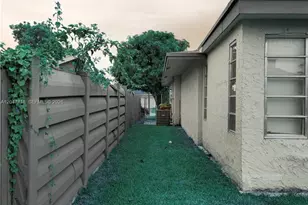 7771 NW 46th St, Lauderhill, FL 33351 - Photo 24