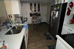 4401 NW 43rd Terrace, Tamarac, FL 33319 - Photo 2