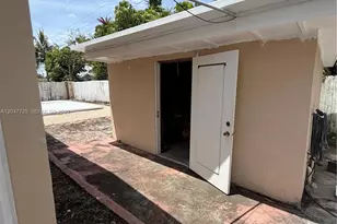 800 NW 76th Ave, Pembroke Pines, FL 33024 - Photo 20