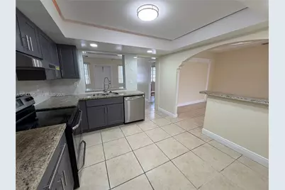 800 NW 76th Ave, Pembroke Pines, FL 33024 - Photo 8