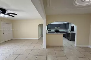 800 NW 76th Ave, Pembroke Pines, FL 33024 - Photo 10