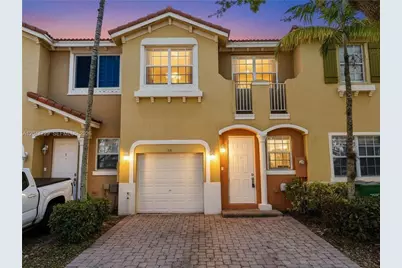 531 NE 21st Ave, Homestead, FL 33033 - Photo 1