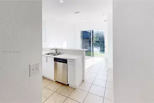 531 NE 21st Ave, Homestead, FL 33033 - Photo 8