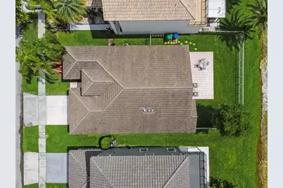 2754 SW 183rd Ave, Miramar, FL 33029 - Photo 26
