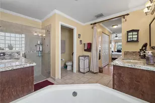 2754 SW 183rd Ave, Miramar, FL 33029 - Photo 16