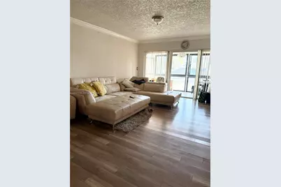 120 Lakeview Dr #114, Weston, FL 33326 - Photo 2