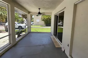 114 S Lakeside Dr, Lake Worth, FL 33460 - Photo 10