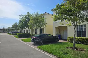 146 SW 7th Ct, Pompano Beach, FL 33060 - Photo 2