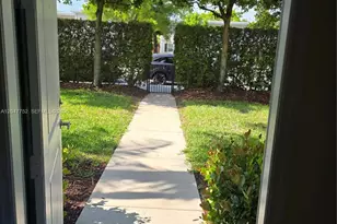 146 SW 7th Ct, Pompano Beach, FL 33060 - Photo 28