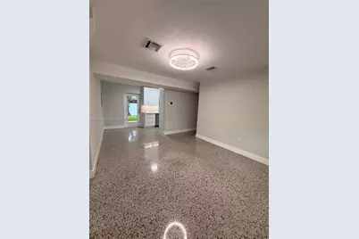 10555 SW 32nd St, Miami, FL 33165 - Photo 16