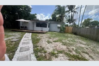 3000 N 72nd Way, Hollywood, FL 33024 - Photo 6