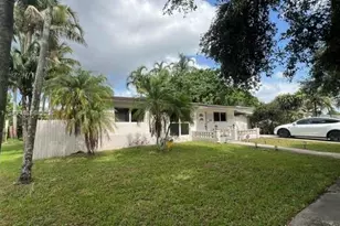 3000 N 72nd Way, Hollywood, FL 33024 - Photo 2