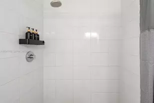 1032 Michigan Ave, Miami Beach, FL 33139 - Photo 12