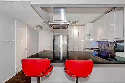 200 Leslie Dr #926, Hallandale Beach, FL 33009 - Photo 2