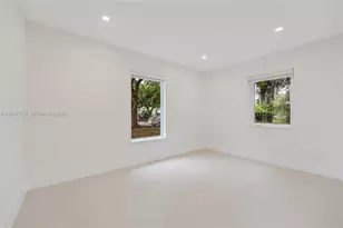 1070 NW 44th St, Miami, FL 33127 - Photo 28