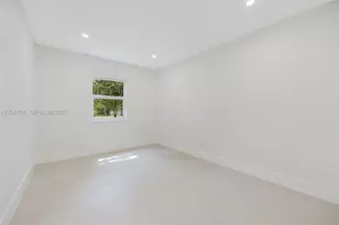1070 NW 44th St, Miami, FL 33127 - Photo 34