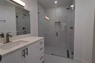 10237 NW 9th Street Circle, Miami, FL 33172 - Photo 12