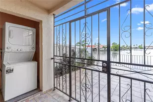 5580 W 26th Ct, Hialeah, FL 33016 - Photo 10